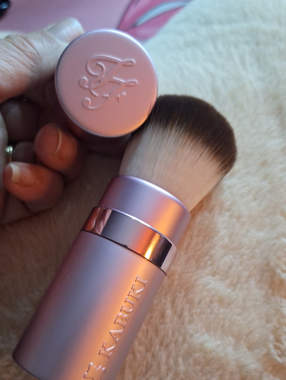 Kabuki Retractable Makeup Brush - Pink..too Faced.. Teddy Bear Hair